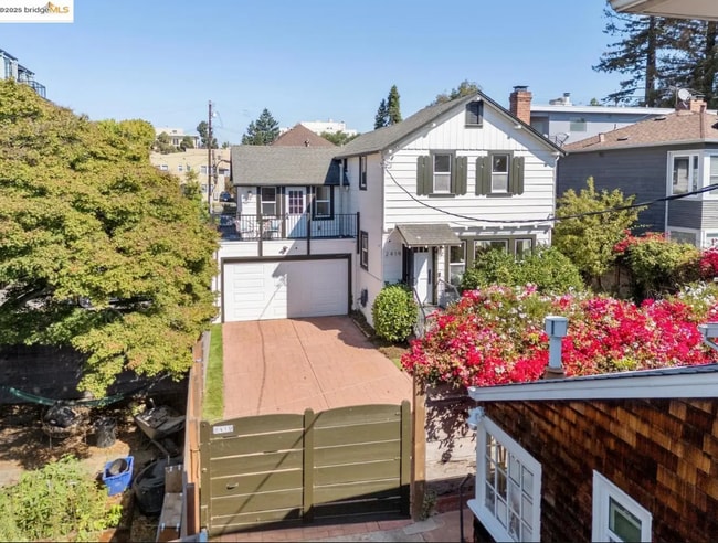 2419 Webster St in Berkeley, CA - Building Photo - Building Photo