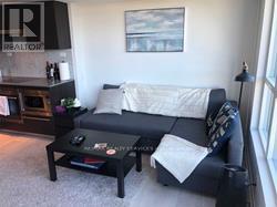 80 Queens Wharf Rd in Toronto, ON - Building Photo - Building Photo