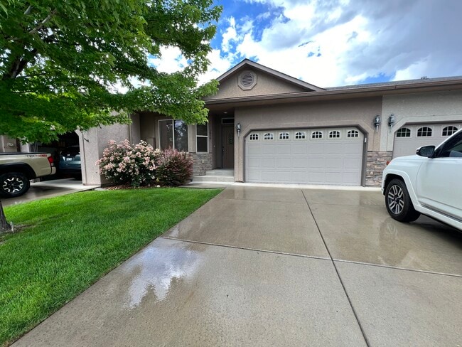 property at 1616 Treehaven Ct