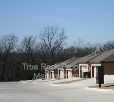 1409 N Monte Vista St in Ada, OK - Building Photo