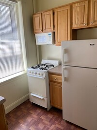 16 Queensberry St, Unit B in Boston, MA - Building Photo - Building Photo