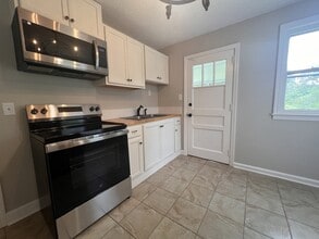 111 Glenhaven Rd in Knoxville, TN - Building Photo - Building Photo