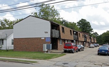 Sunrise Apartments in Norfolk, VA - Building Photo - Building Photo