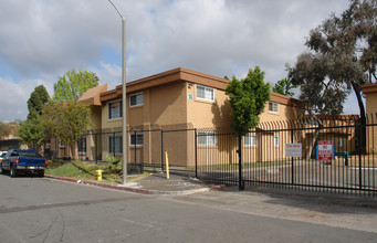 Park Villas Apartments in National City, CA - Building Photo - Building Photo