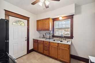 1800 Herbert St in Lansing, MI - Foto de edificio - Building Photo