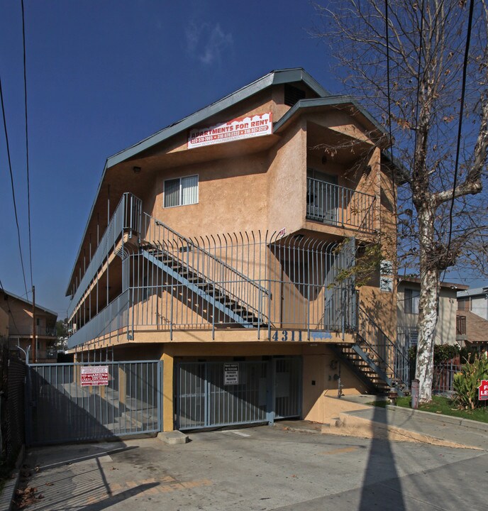 4311-4313 Toland Way in Los Angeles, CA - Building Photo