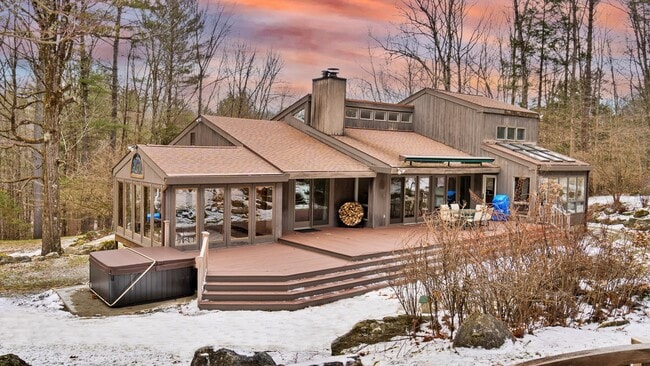 14 Glendale Rd in West Stockbridge, MA - Building Photo - Building Photo