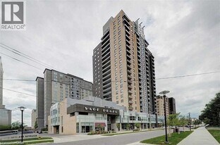 318 Spruce St in Waterloo, ON - Building Photo