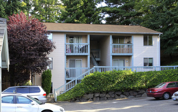 Evergreen Ridge in Everett, WA - Building Photo - Building Photo