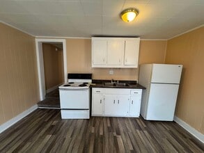 2111 AL-205 in Albertville, AL - Building Photo - Building Photo