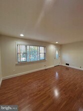 7511 Hamlet St in Springfield, VA - Building Photo - Building Photo