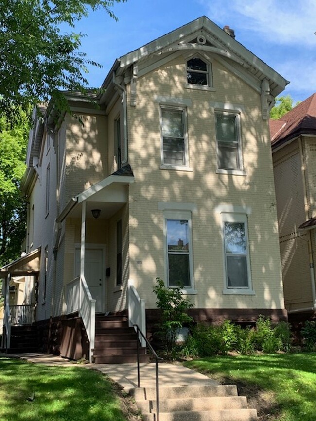 property at 1665 N Humboldt Ave