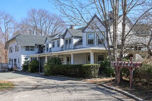 807 Summer St in Manchester, MA - Building Photo