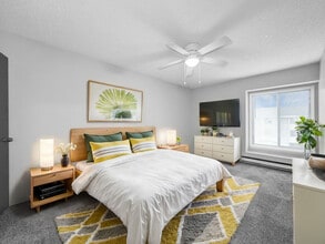 Westwood Apartments in West Des Moines, IA - Building Photo - Building Photo