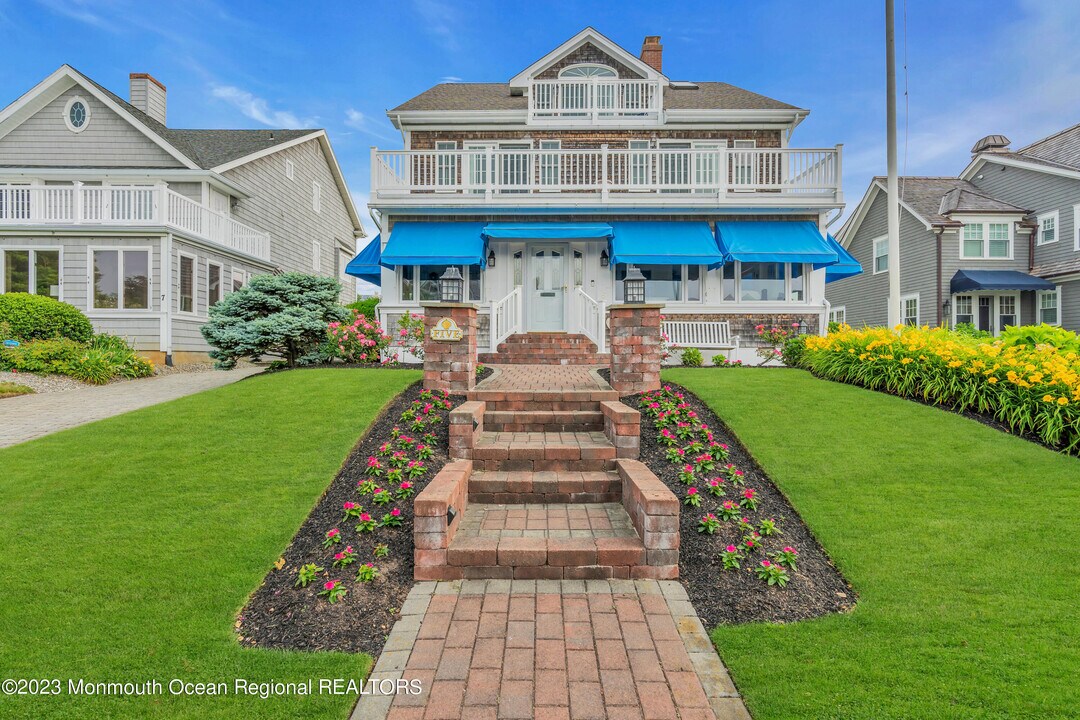 5 New York Blvd in Sea Girt, NJ - Building Photo