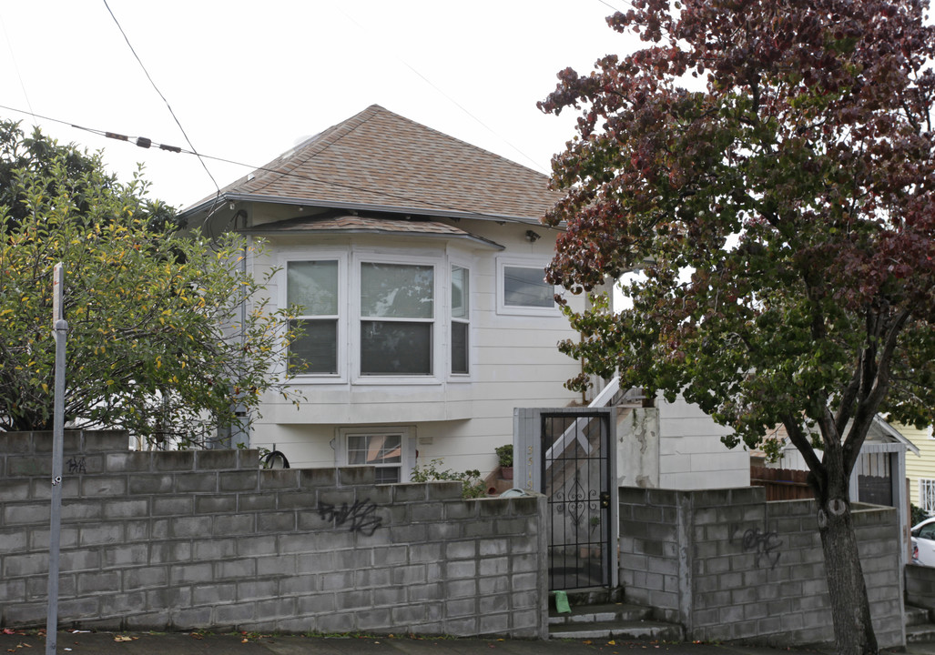 3519 Harper St in Oakland, CA - Building Photo