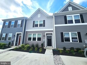 1410 SUGARPLUM Ln in Salisbury, MD - Building Photo - Building Photo