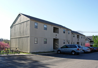 Berkeley Flats Apartments in Lawrence, KS - Building Photo - Building Photo