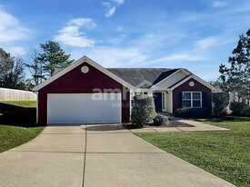 6078 Lancelot Ln in Douglasville, GA - Building Photo