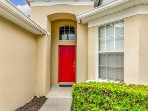 520 Orista Dr in Davenport, FL - Building Photo - Building Photo
