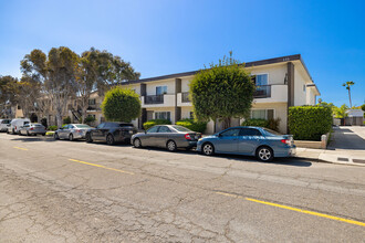 333 Ellwood Beach Dr in Goleta, CA - Building Photo - Building Photo