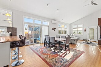 18 Rosedale St in Portland, ME - Building Photo - Building Photo