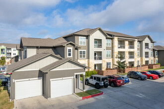 Altair Tech Ridge in Austin, TX - Foto de edificio - Building Photo