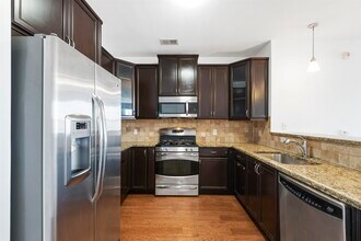 443 2nd St in Jersey City, NJ - Building Photo - Building Photo