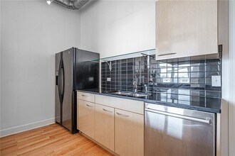 3820 Roswell Rd NE in Atlanta, GA - Foto de edificio - Building Photo