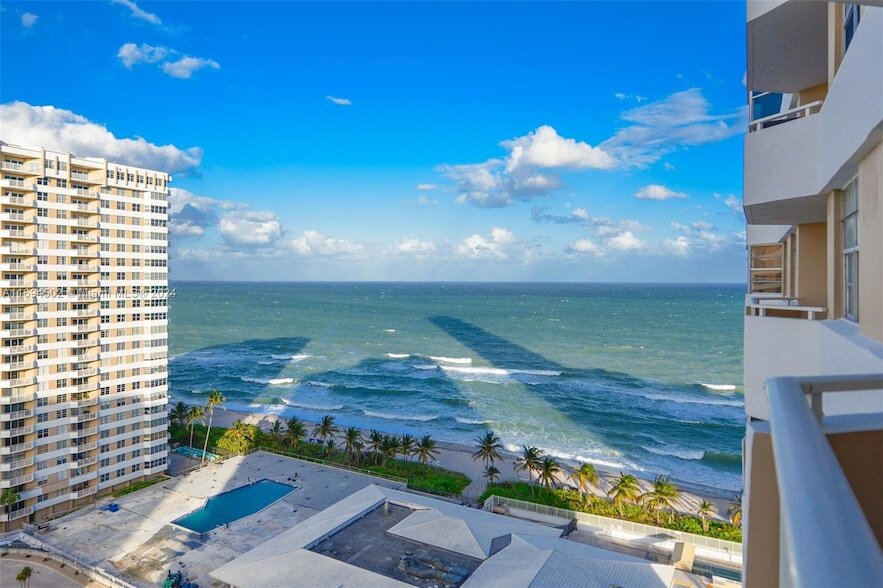 1980 S Ocean Dr, Unit 16B in Hallandale Beach, FL - Building Photo