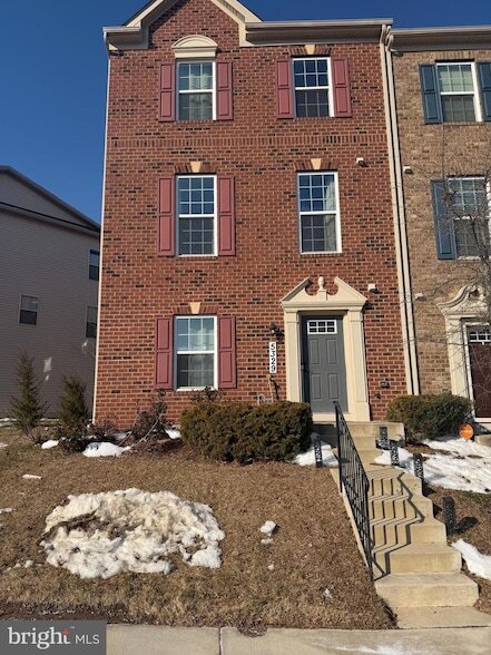5329 Woodyard Rd in Upper Marlboro, MD - Foto de edificio - Building Photo
