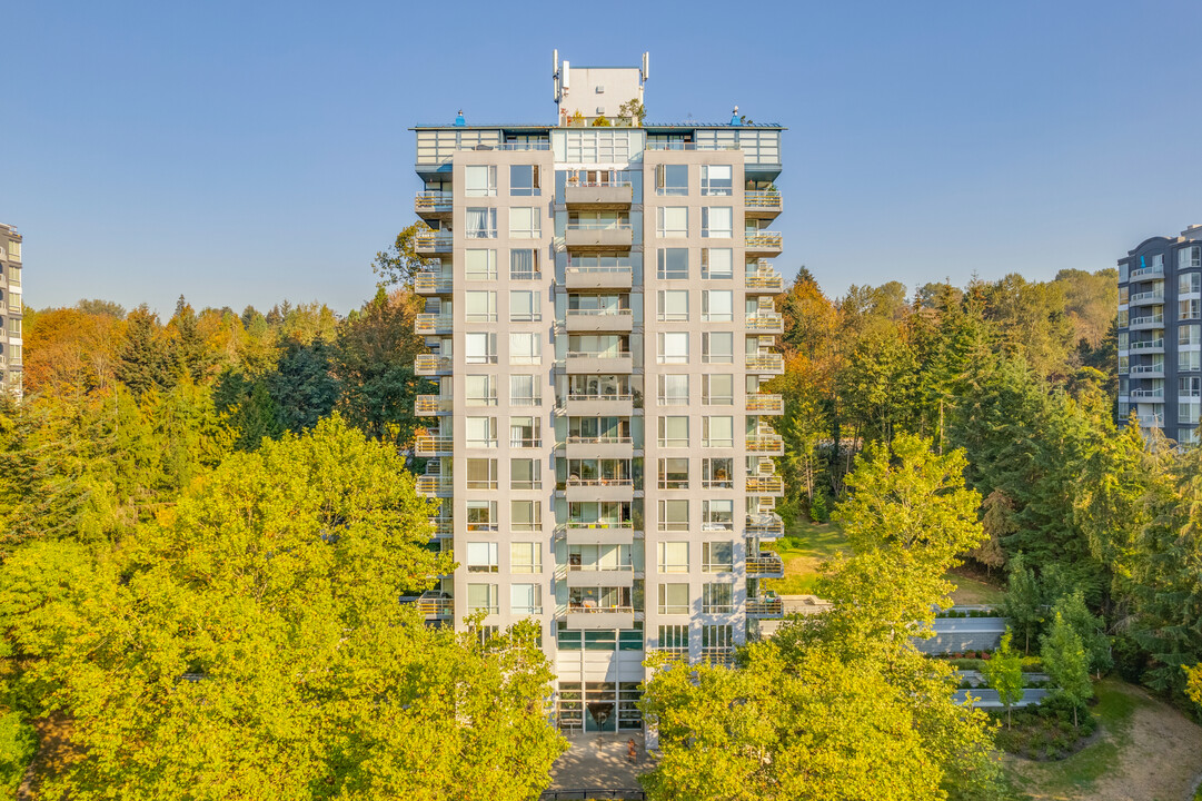 The Phoenix in Vancouver, BC - Building Photo