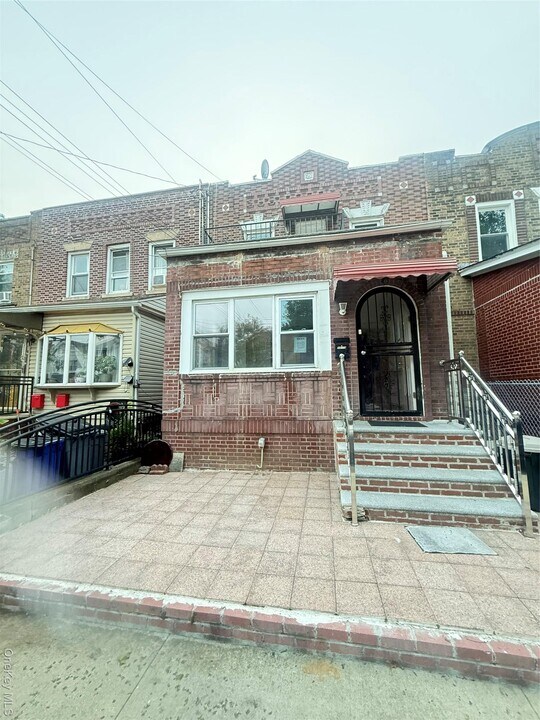 94-14 78th St in Queens, NY - Building Photo