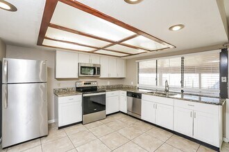 14606 Leacrest Dr in Houston, TX - Foto de edificio - Building Photo