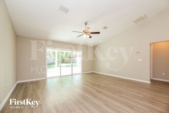 6442 Heidi Rd in Jacksonville, FL - Building Photo - Building Photo