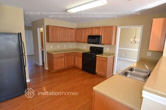8736 Hazelcroft Ln in Charlotte, NC - Foto de edificio - Building Photo