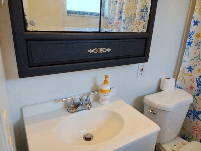 5875 70th Ave N in Pinellas Park, FL - Building Photo - Building Photo