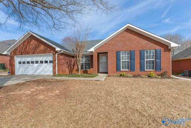 111 Sunnyfield Dr in Madison, AL - Building Photo - Building Photo