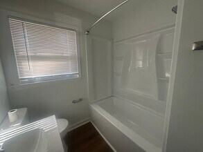 2911 Beechwood Dr in Durham, NC - Building Photo - Building Photo