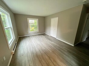 112 Sapsucker Woods Rd-Unit -1B in Ithaca, NY - Foto de edificio - Building Photo