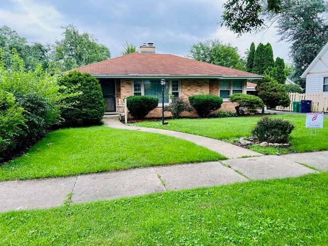 835 S La Londe Ave in Lombard, IL - Building Photo - Building Photo