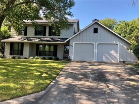 1705 Pebble Brook Dr in Austin, TX - Building Photo