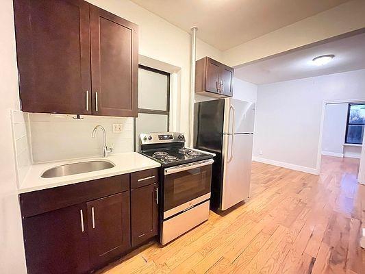 1883 Amsterdam Ave in New York, NY - Building Photo