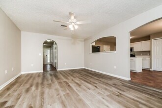 10415 Opus Dr in Riverview, FL - Building Photo - Building Photo