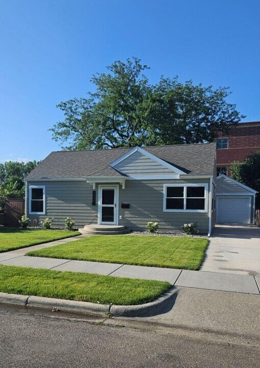 1406 Avenue B in Billings, MT - Building Photo