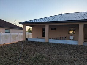 1034 Chauncey Ave in Lehigh Acres, FL - Foto de edificio - Building Photo