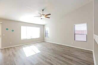 10355 W Sunflower Pl in Avondale, AZ - Building Photo - Building Photo