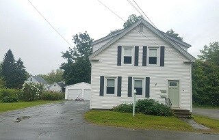 31 Middle Street, Unit Unit 31 in Orono, ME - Building Photo