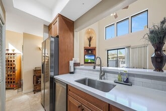 7639 E Indian Bend Rd in Scottsdale, AZ - Building Photo - Building Photo