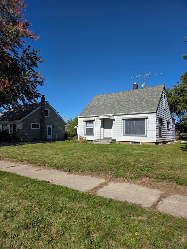 940 W Weiland Ave in Appleton, WI - Building Photo - Building Photo